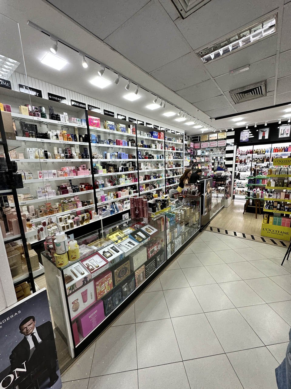 Love Perfumaria & Cosméticos - Shopping Camelão São José
